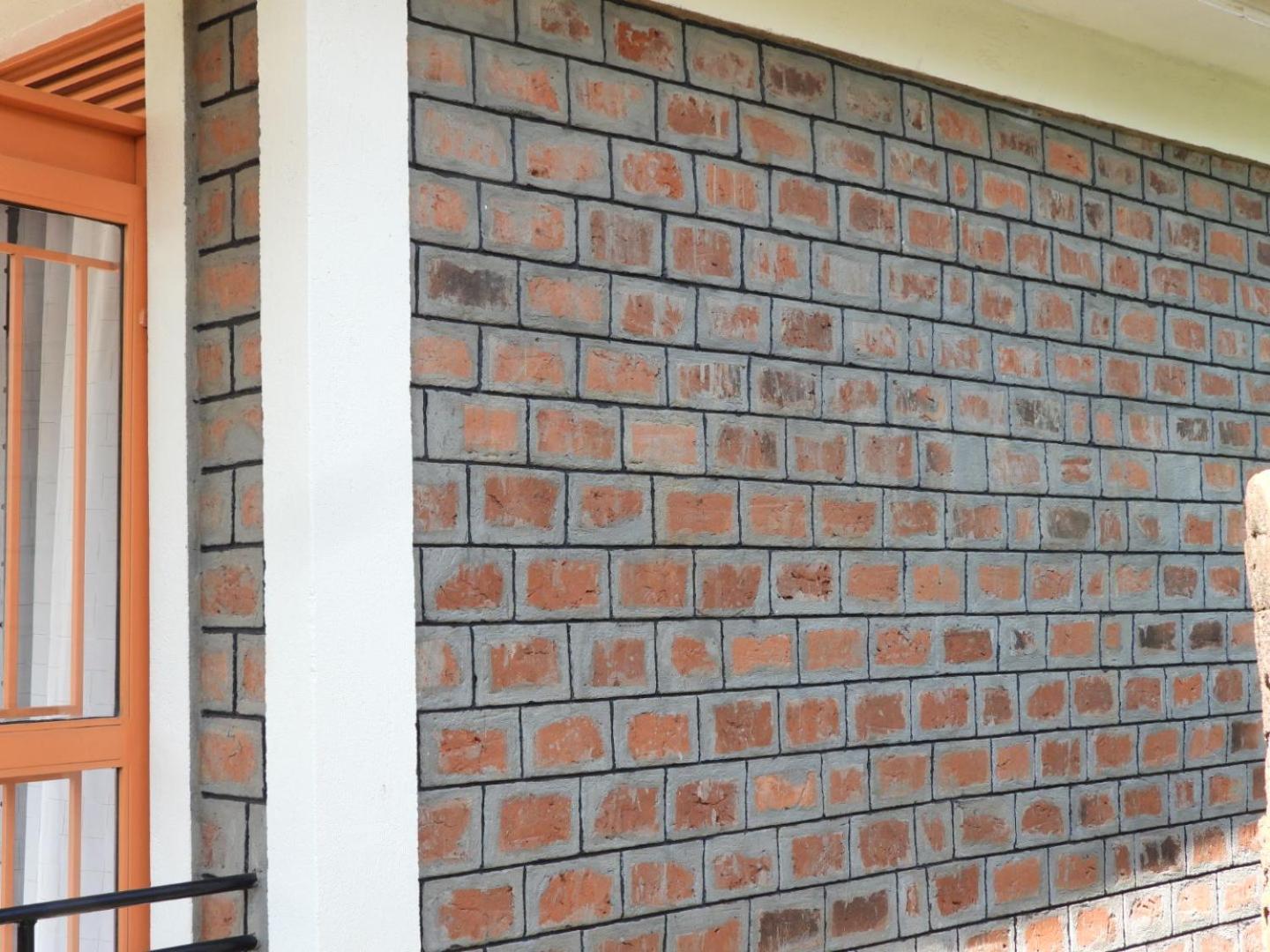 Plastic Bottles House Entebbe Exterior photo